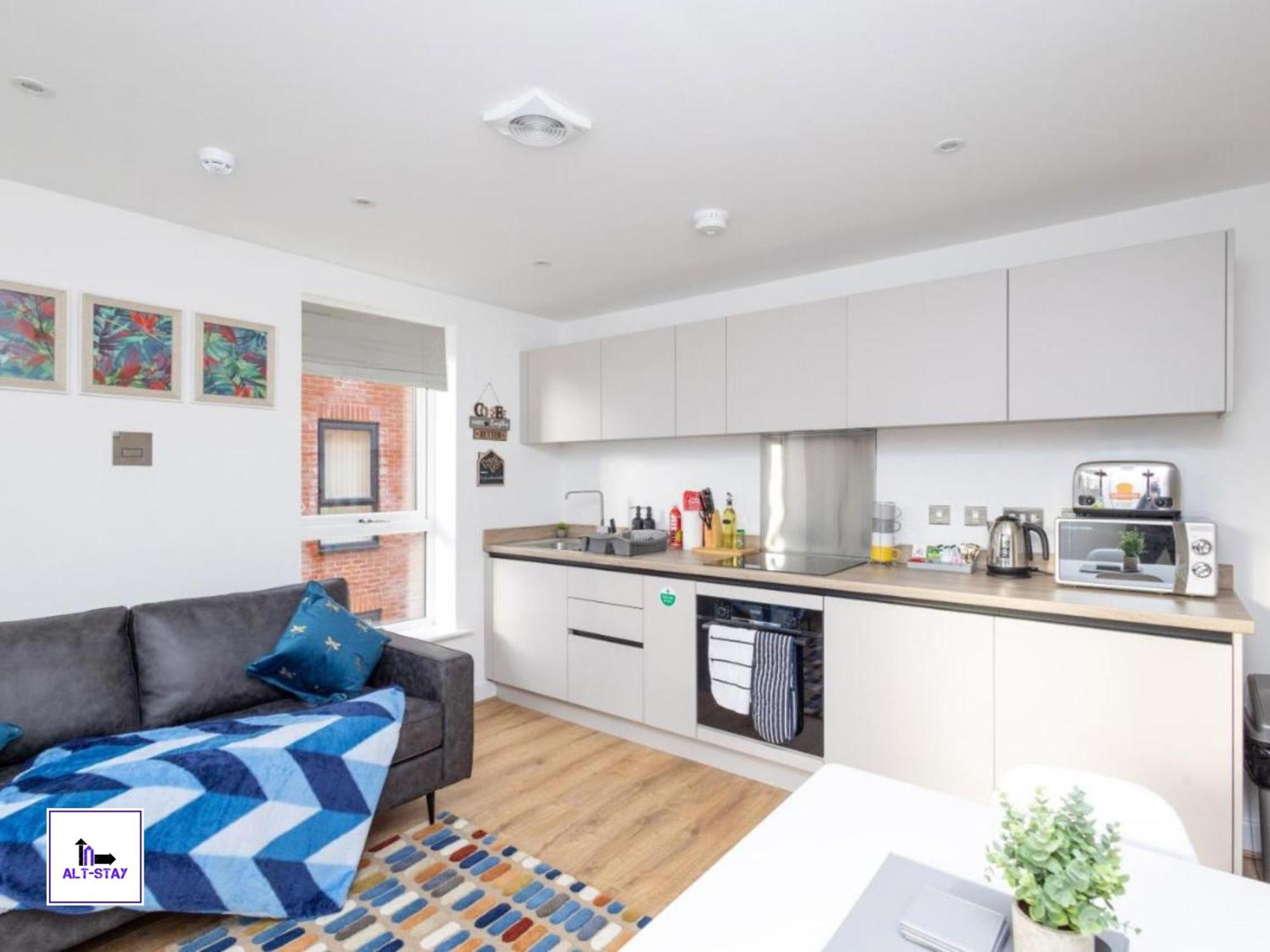 Alt-Stay - Modern 2-Bed With Ev Supply Equipment & Parking - Near Ring Road & M621 - Perfect For Contractors, Families & Long Stays Horsforth Extérieur photo